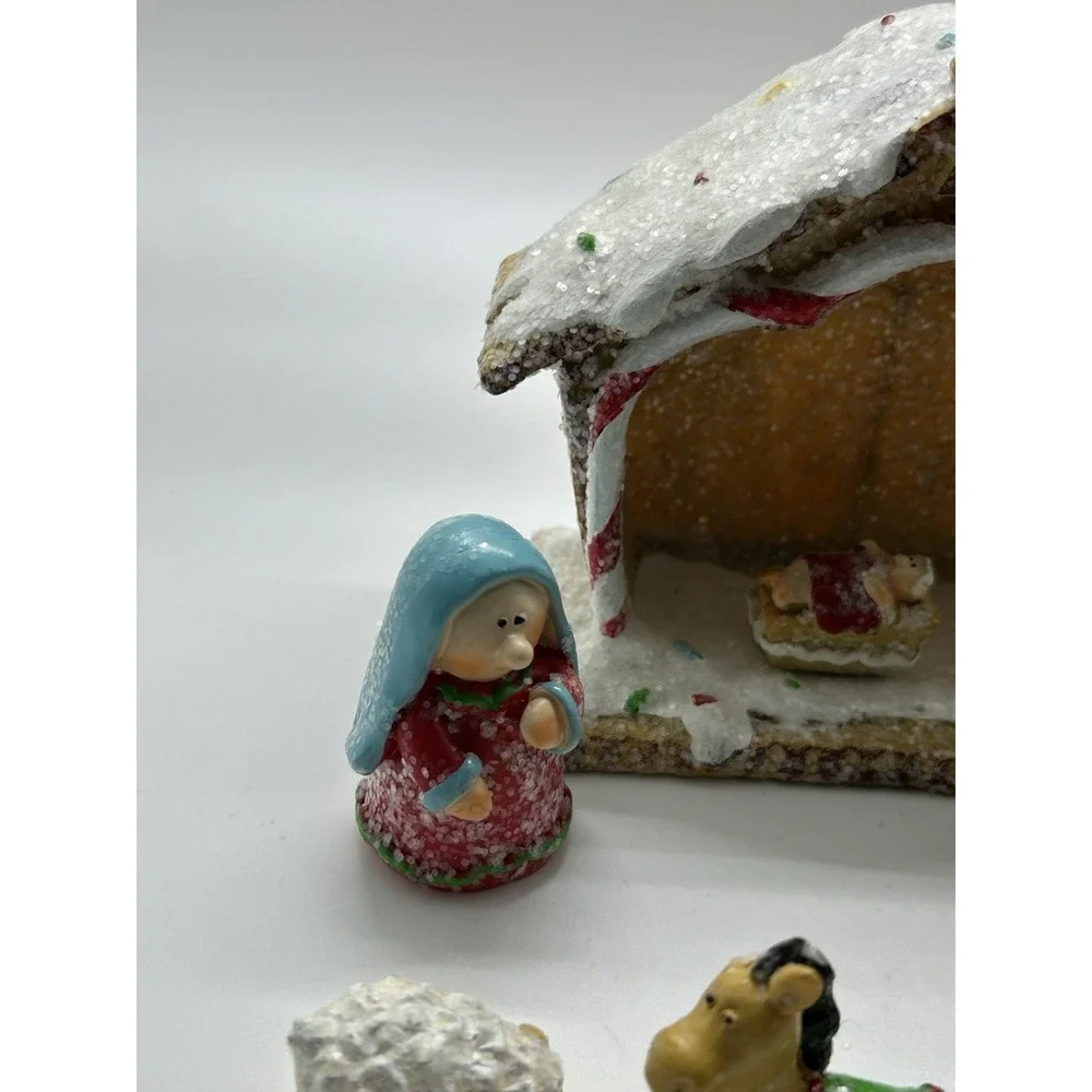 Merry Brite  Small Nativity  Set In Box With Gingerbread Stable And 8 Pieces